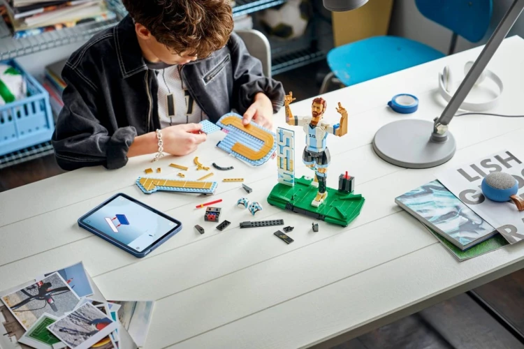 LEGO EDITIONS 43015 Lionel Messi - piłkarska legenda