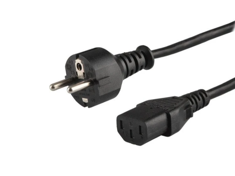 Kabel SAVIO CL-138 (C13 / IEC C13 / IEC 320 C13 - Schuko M; 1,8m; kolor czarny)