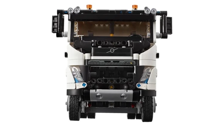 LEGO Technic 42175 - Ciężarówka Volvo FMX i koparka EC230 Electric