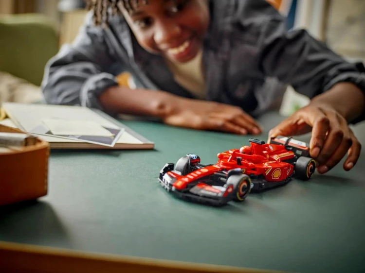 LEGO Speed Champions 77242 - Bolid F1 Ferrari SF-24