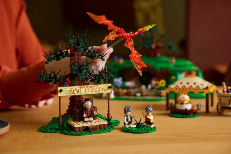 LEGO Icons 10354 - Władca Pierścieni: Shire