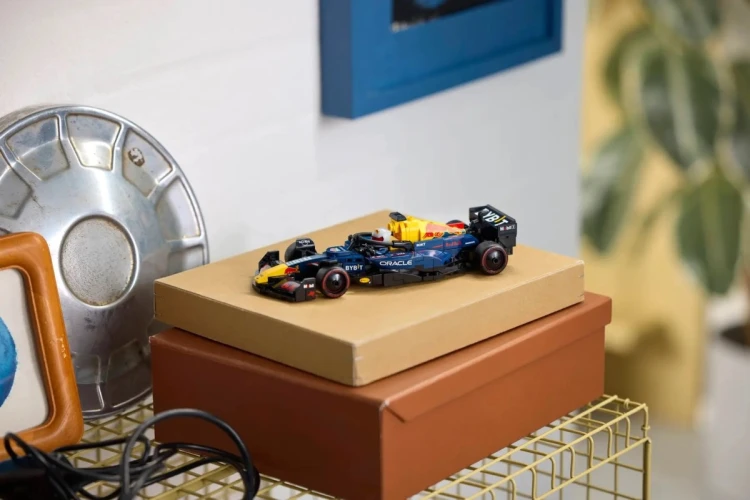 LEGO Speed Champions 77243 - Bolid F1 Oracle Red Bull Racing RB20