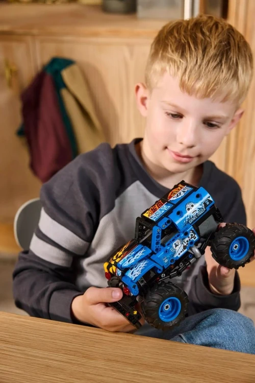 LEGO Technic 42219 - Monster Jam Grave Digger Ogień i lód