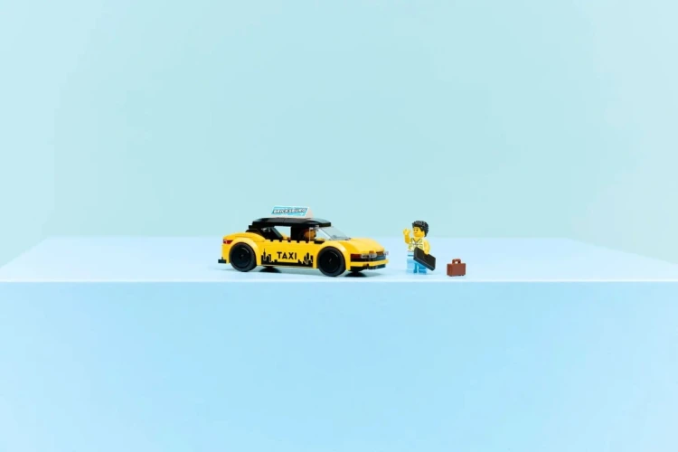 LEGO City 60487 - Żółta taksówka