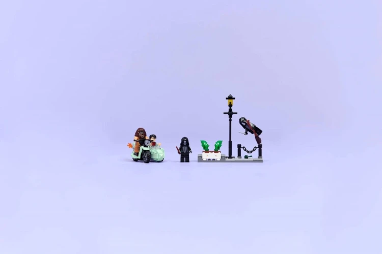 LEGO Harry Potter 76459 - Ucieczka Hagrida i Harry’ego z Privet Drive