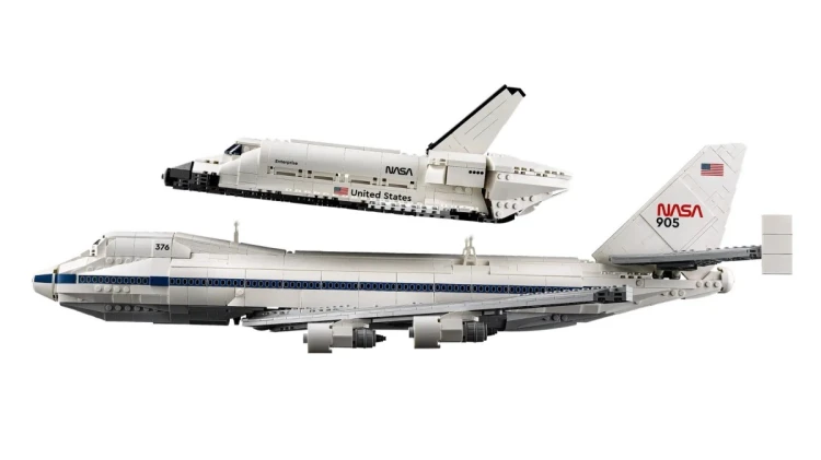 LEGO ICONS 10360 Nosiciel wahadłowców