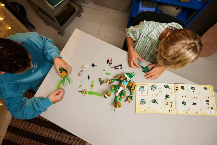 LEGO DREAMZZZ 71508 Lisi mech-strażnik