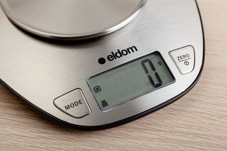 ELDOM WAGA KUCHENNA ELEKTRONICZNA WK320S RENA DOKŁADNOSĆ 1 G WAŻY DO 5 KG WYŚWIETLACZ LED STALOWA Z MISKĄ