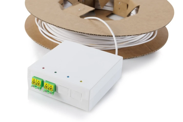 Digitus Zestaw instalacyjny Fttx, wstępnie zmontowany, 4-włóknowy, złącze LC/APC, długość 50 m