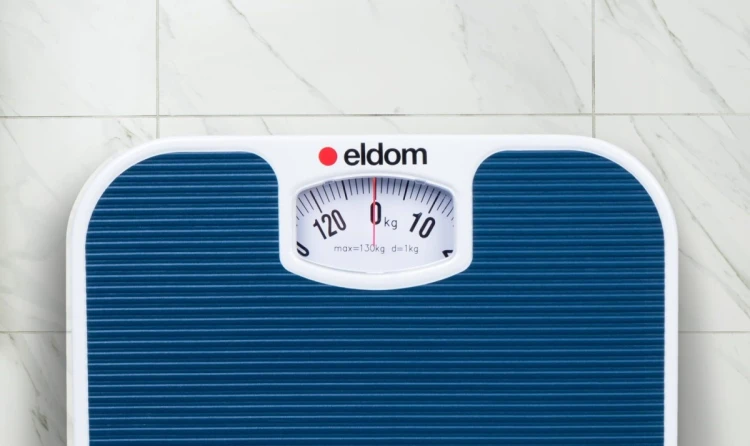 ELDOM MECHANICZNA WAGA ŁAZIENKOWA BR2016N NIEBIESKA DO 130 KG