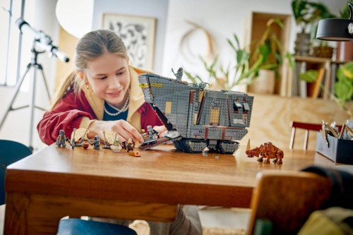 LEGO Star Wars 75453 - Piaskoczołg wędrownych Jawów i bagnorożec