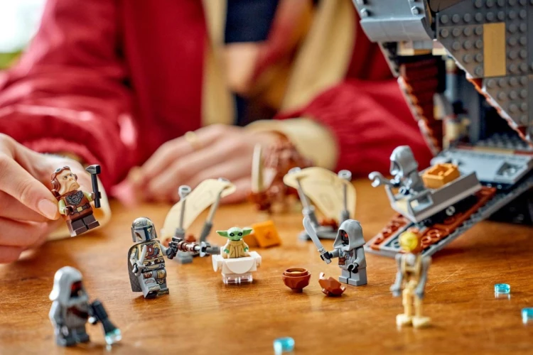 LEGO Star Wars 75453 - Piaskoczołg wędrownych Jawów i bagnorożec