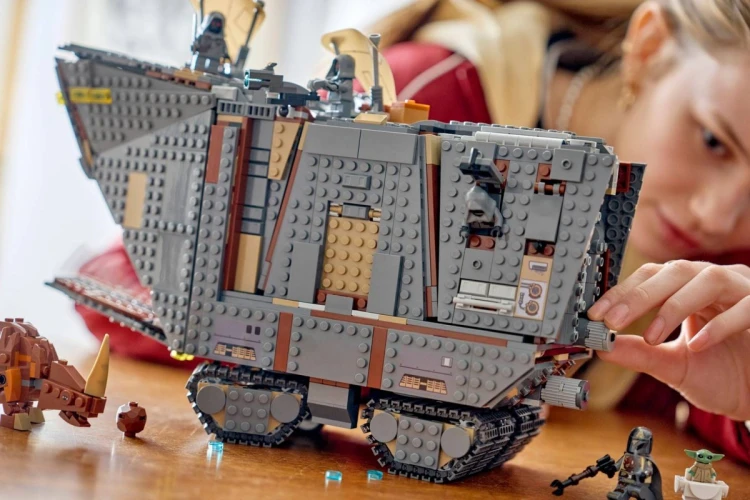 LEGO Star Wars 75453 - Piaskoczołg wędrownych Jawów i bagnorożec