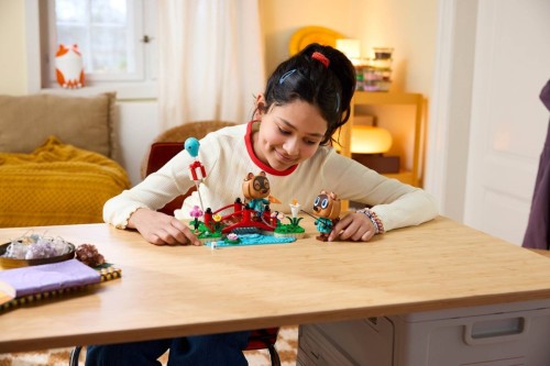 LEGO Animal Crossing 77059 - Timmy i Tommy na spacerze