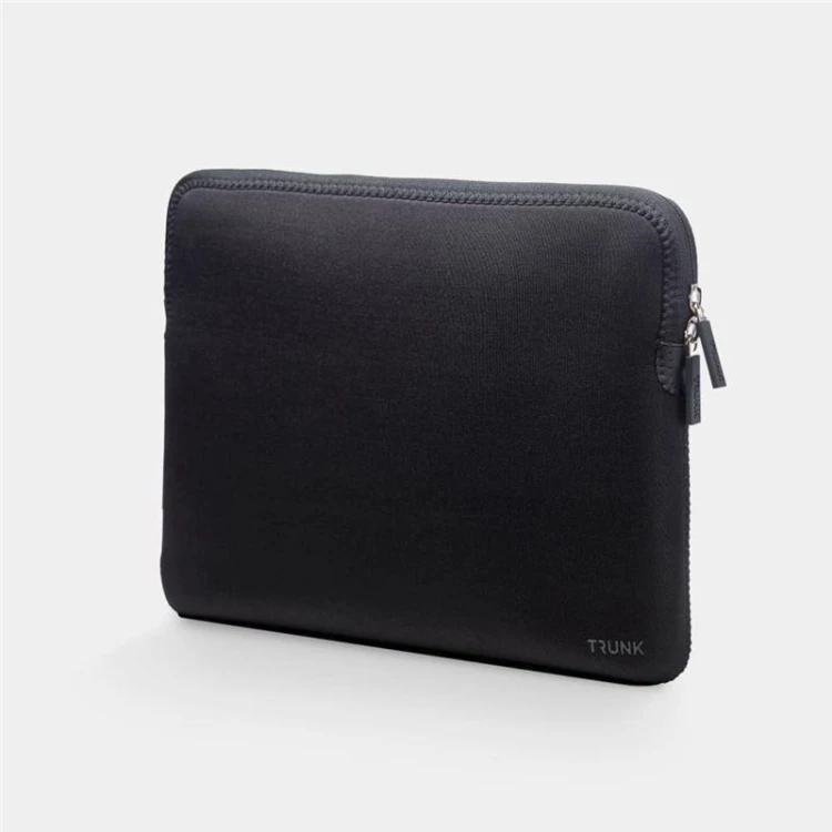 Etui na MacBook Pro 16 cali Trunk, kolor czarny