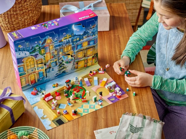 LEGO FRIENDS 42668 Kalendarz adwentowy na 2025 rok