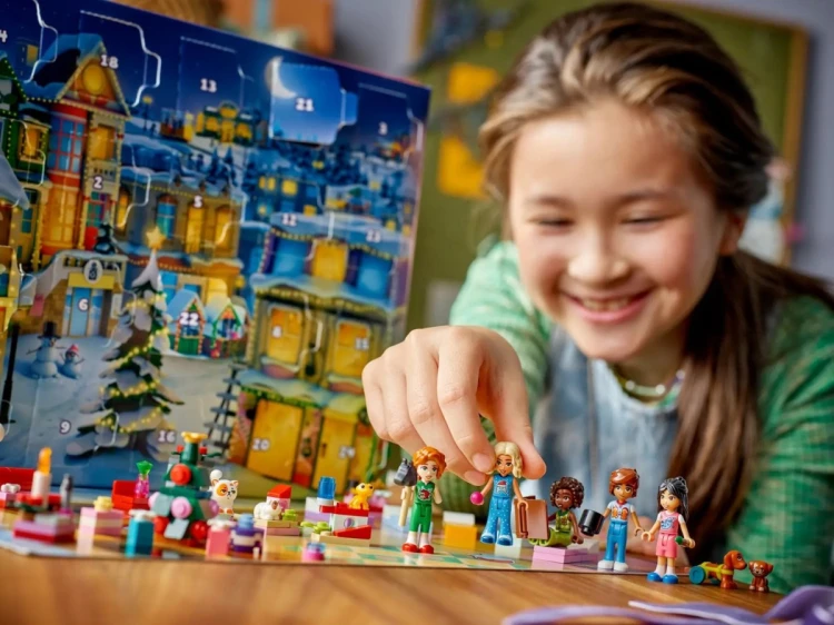 LEGO FRIENDS 42668 Kalendarz adwentowy na 2025 rok