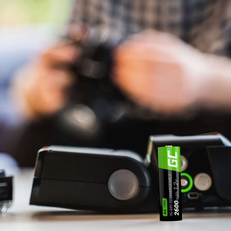 16x Akumulatorki Paluszki AA R6 2600mAh Ni-MH Baterie do ładowania Green Cell