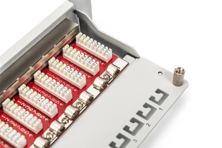 Digitus Panel krosowy (patch panel) 10'' 12x RJ45, LSA poziom, kat.6A, ekranowany, 1U, szary, prowadnica kabli