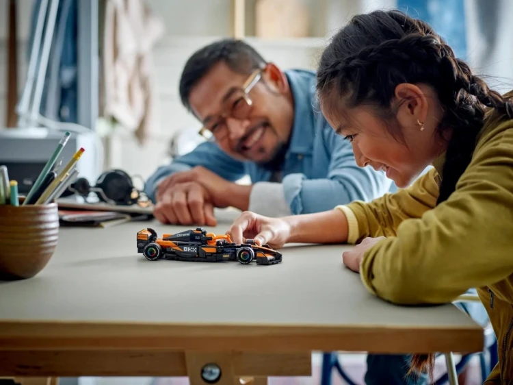 LEGO SPEED CHAMPIONS 77251 Bolid F1 McLaren Team MCL38