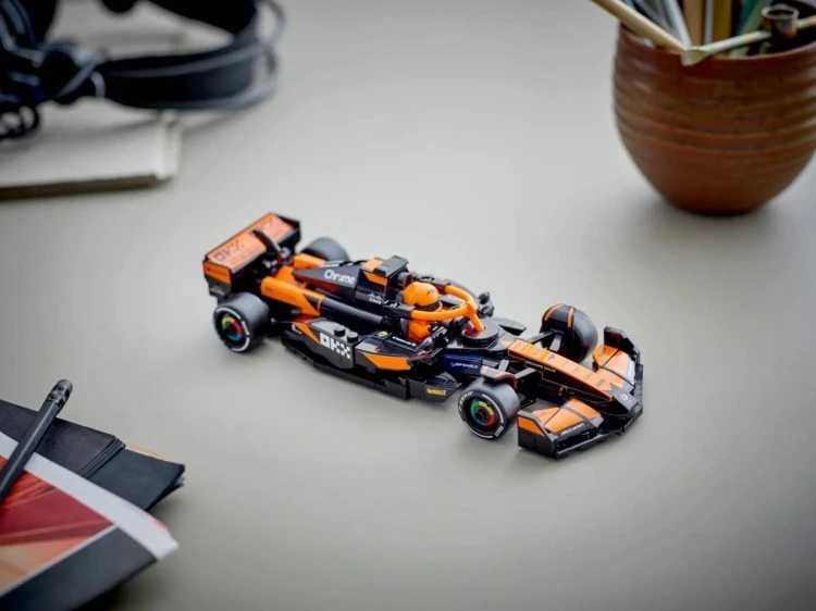 LEGO SPEED CHAMPIONS 77251 Bolid F1 McLaren Team MCL38