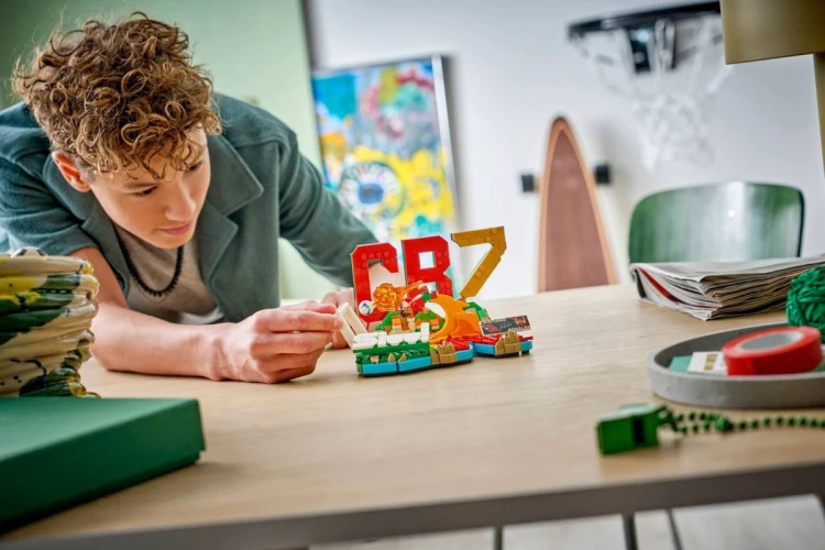 LEGO EDITIONS 43012 Cristiano Ronaldo - piłkarskie momenty