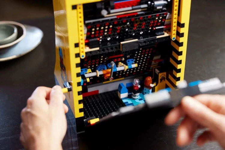 LEGO ICONS 10323 AUTOMAT DO GRY PAC-MAN
