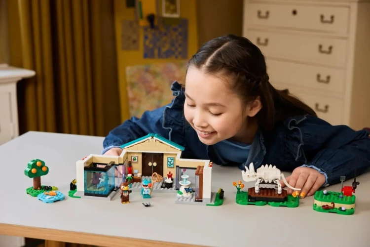 LEGO ANIMAL CROSSING 77056 Blathers i kolekcja muzealna