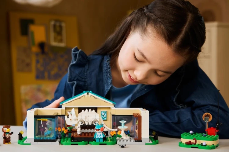 LEGO ANIMAL CROSSING 77056 Blathers i kolekcja muzealna
