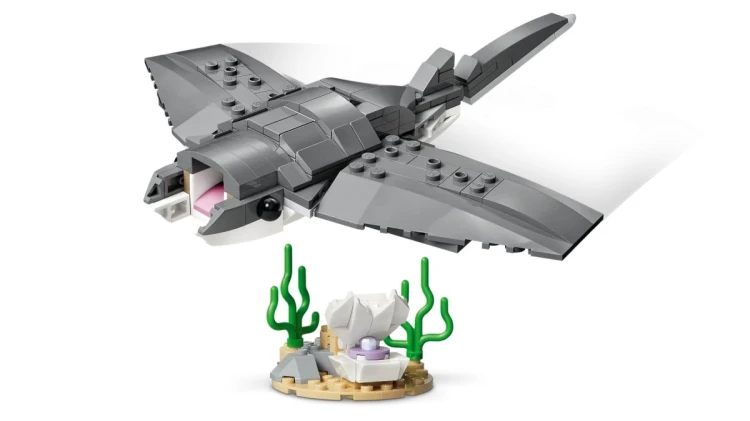 LEGO CREATOR 3 W 1 31381 Groźny rekin i skrzynia ze skarbem