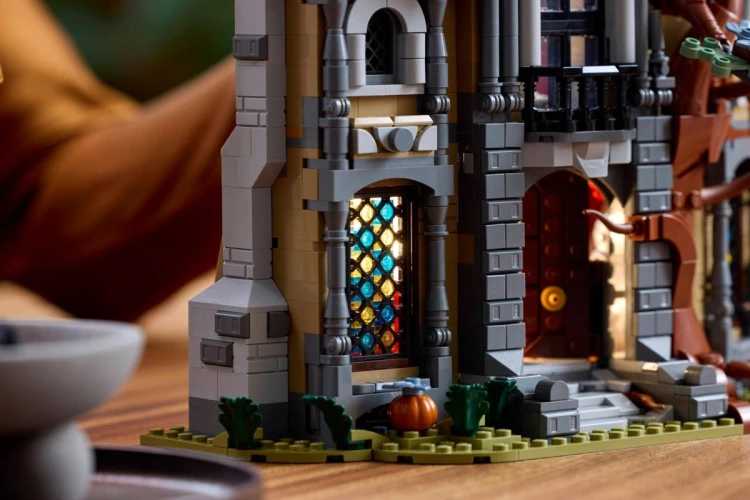 LEGO Icons 11383
