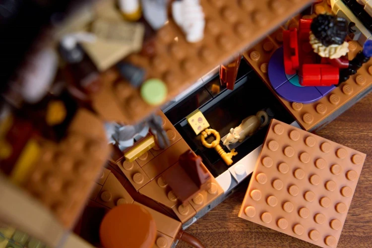 LEGO Icons 11383