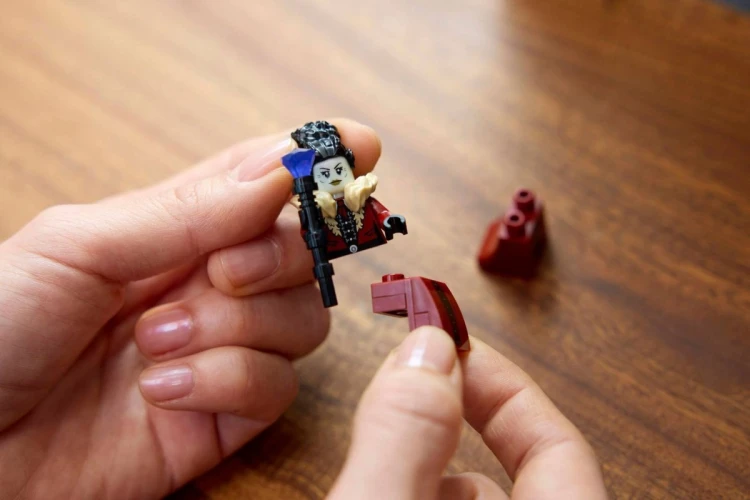LEGO Icons 11383