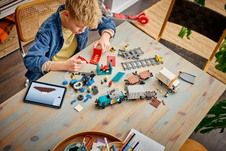 LEGO City 60509 - Portowy pociąg towarowy, dźwig i ciężarówka