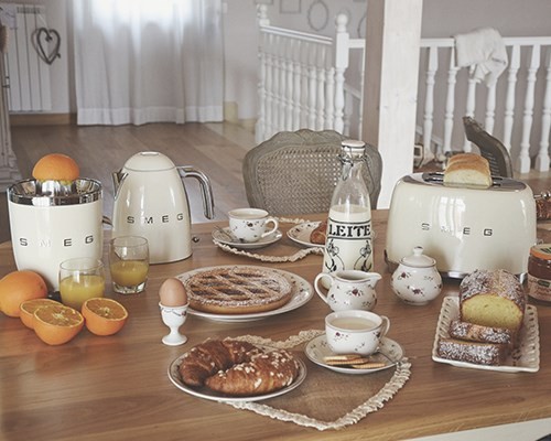 Smeg TSF01CREU toster 6 2 kaw. 950 W Kremowy
