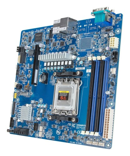 Płyta główna - Gigabyte MC13-LE0 1x AM5 AMD Epyc 4004/Ryzen 7000/Ryzen 9000 B650E