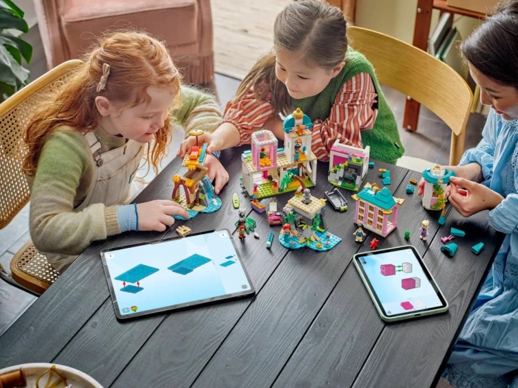 LEGO Disney Princess 43267 Zamek księżniczek i królewskie zwierzaki