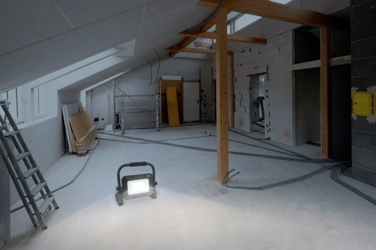 Przenośne światło przemysłowe Ansmann FL20W-R 20 W 2000 lm Daylight white