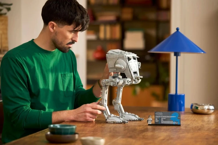 LEGO Star Wars 75417 - Maszyna krocząca AT-ST