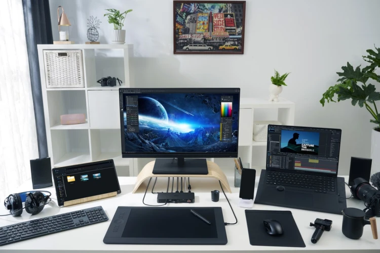 ASUS DC500 Triple 4K Thunderbolt™4 Dock 150Watt