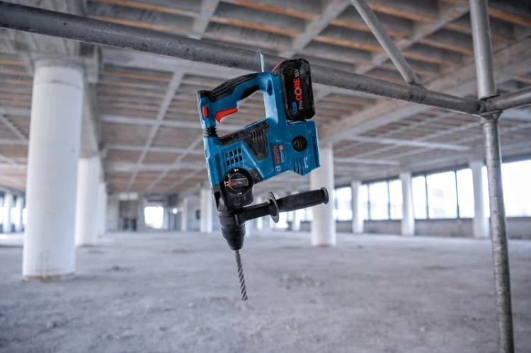 Bosch GBH 18V-28 CF PROFESSIONAL SDS Plus