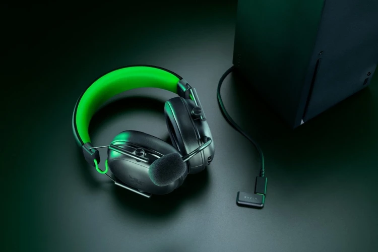 Razer BlackShark V3 X HyperSpeed Zestaw słuchawkowy Przewodowy i Bezprzewodowy Opaska na głowę Gaming USB Typu-A Bluetooth Czarny, Zielony
