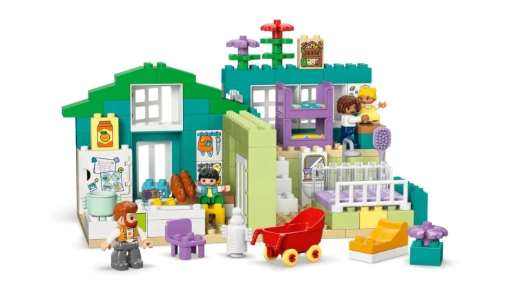 LEGO DUPLO 10470 Nowoczesny dom rodzinny 3 w 1 z figurkami