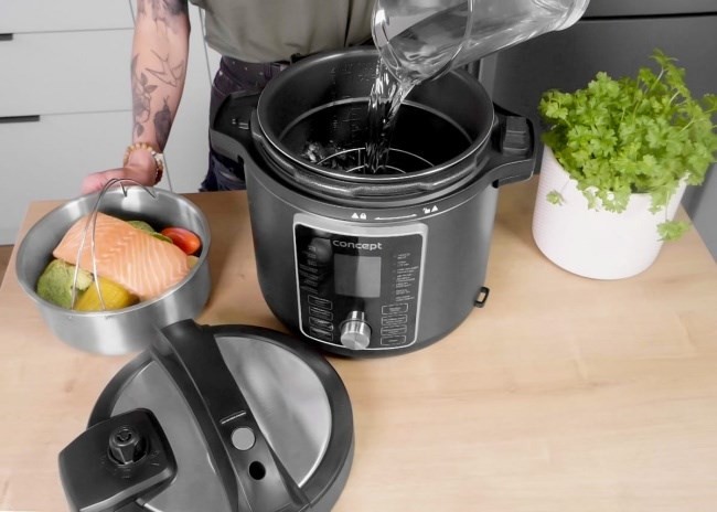 Multicooker z funkcją Air Fryer CK8000 CONCEPT