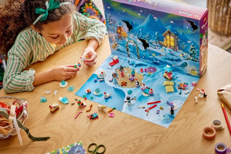 LEGO 42698 Friends - Kalendarz adwentowy na rok 2026 V29