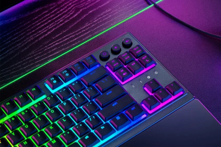 Razer Ornata V3 Tenkeyless klawiatura Gaming USB QWERTZ Czarny