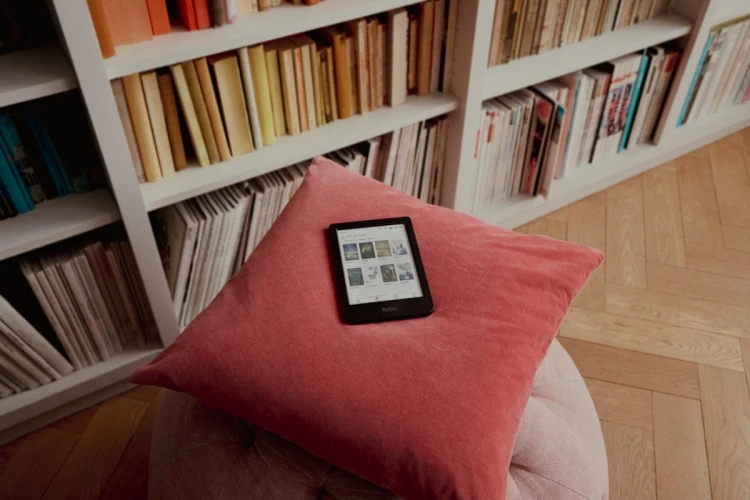 Czytnik E-booków Kobo Clara Colour 6" 16GB Wi-Fi Czarny