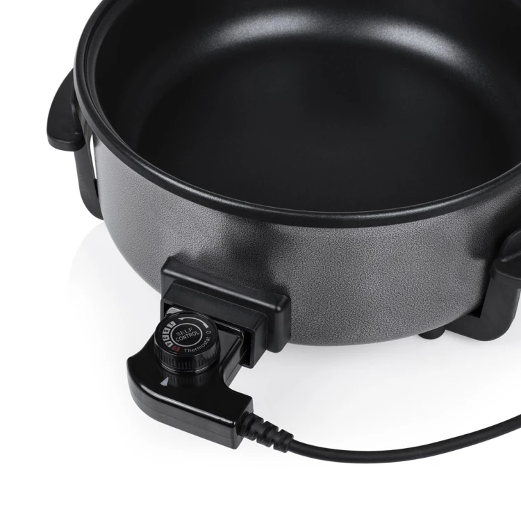 Tristar  | Wielofunkcyjna patelnia grillowa XL | PZ-9135 | Średnica 30 cm | Grill | 1500 W | Pokrywka w zestawie | Uchwyt stały | Czarny