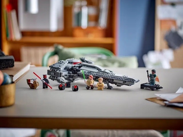 LEGO Star Wars 75383 - Infiltrator Sithów Dartha Maula