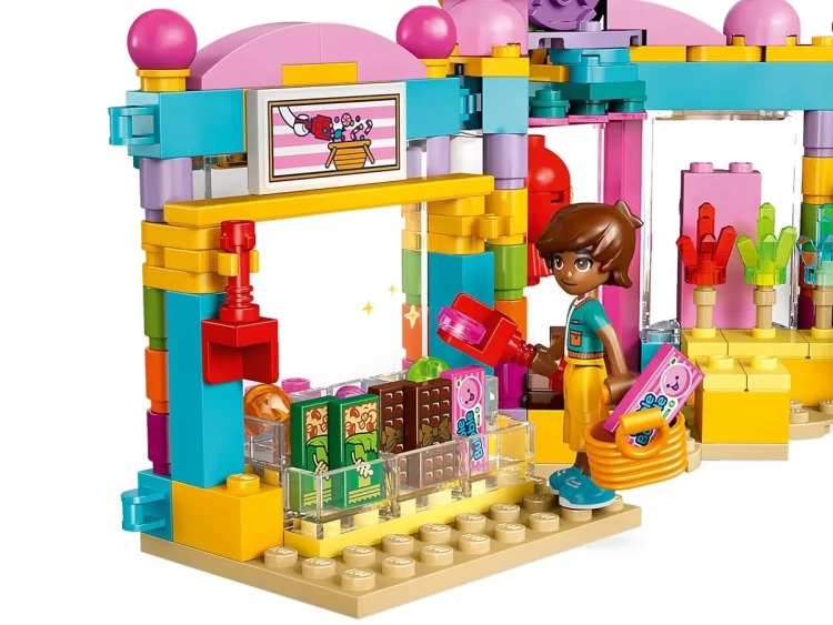 LEGO Friends 42649 - Sklep z cukierkami w Heartlake